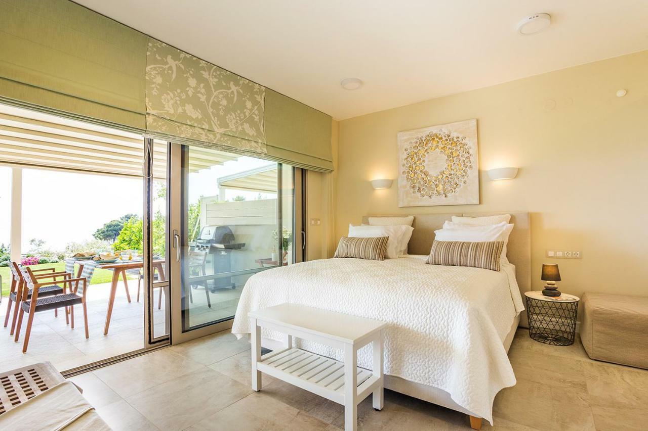 A&A Luxury Beach Villas Nikiti  Exterior photo