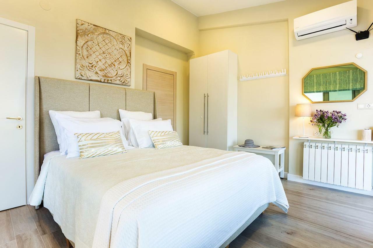 A&A Luxury Beach Villas Nikiti  Exterior photo