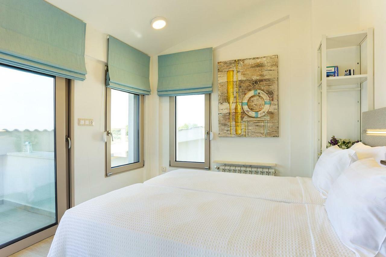 A&A Luxury Beach Villas Nikiti  Exterior photo